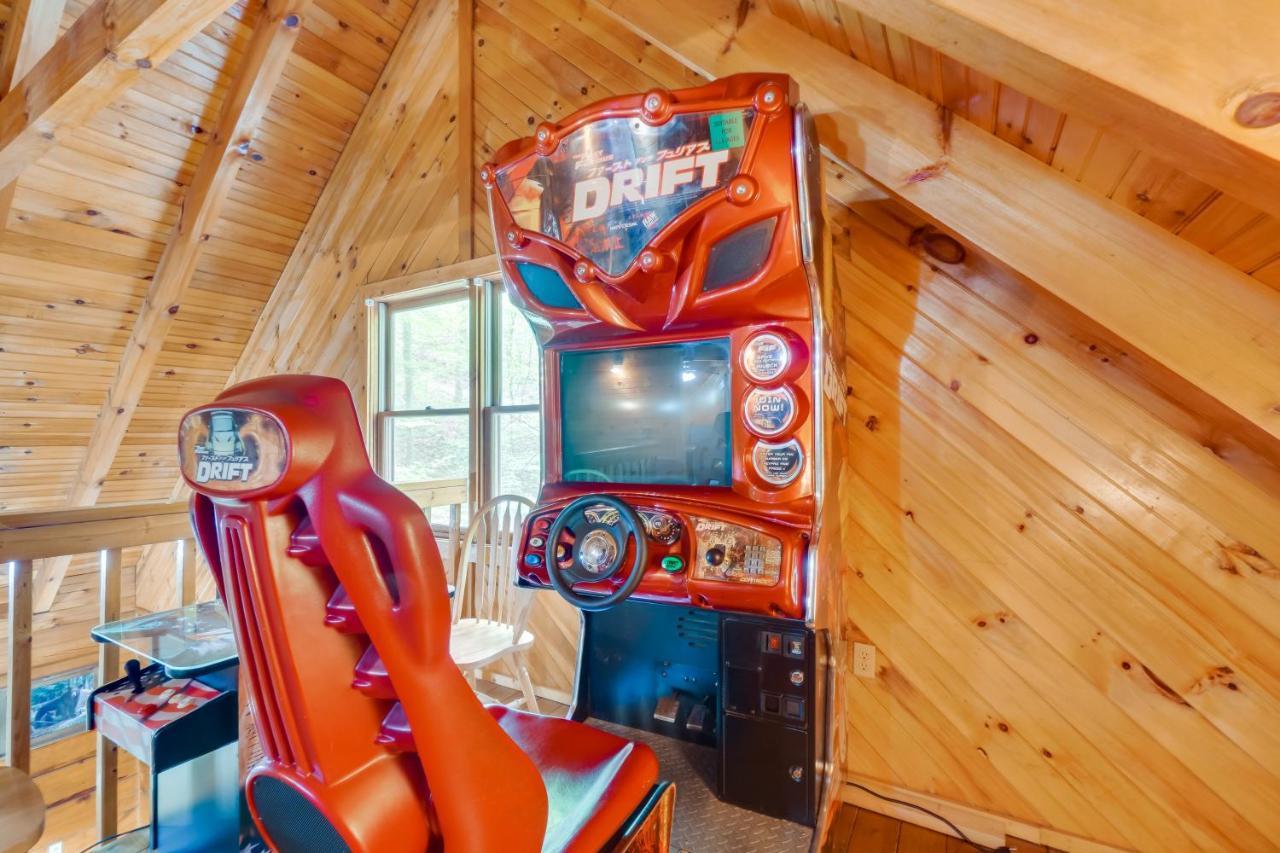 Cabin With Hot Tub About 6 Mi To Downtown Gatlinburg! Bagian luar foto